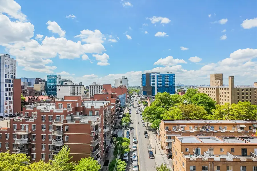 35-06 Leavitt Street #3E, Flushing, NY 11354 - Image #2