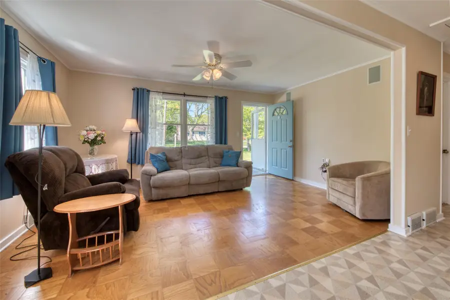 31 Bayberry Lane, Sag Harbor, NY 11963 - Image #2