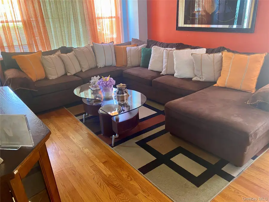 204 Beech Street, Valley Stream, NY 11580 - Image #3