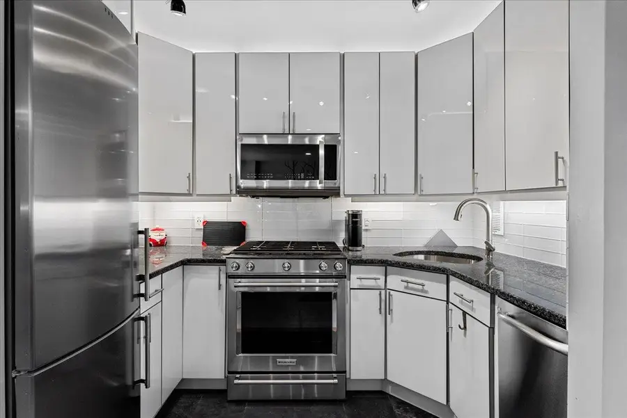 700 Shore Rd #7EE, Long Beach, NY 11561 - Image #3