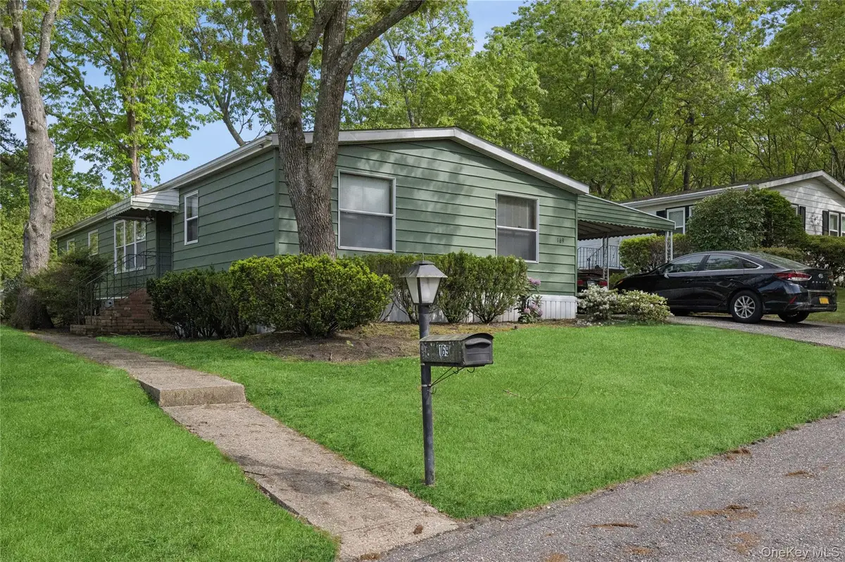 525 Riverleigh Avenue #169, Riverhead, NY 11901 - Image #1