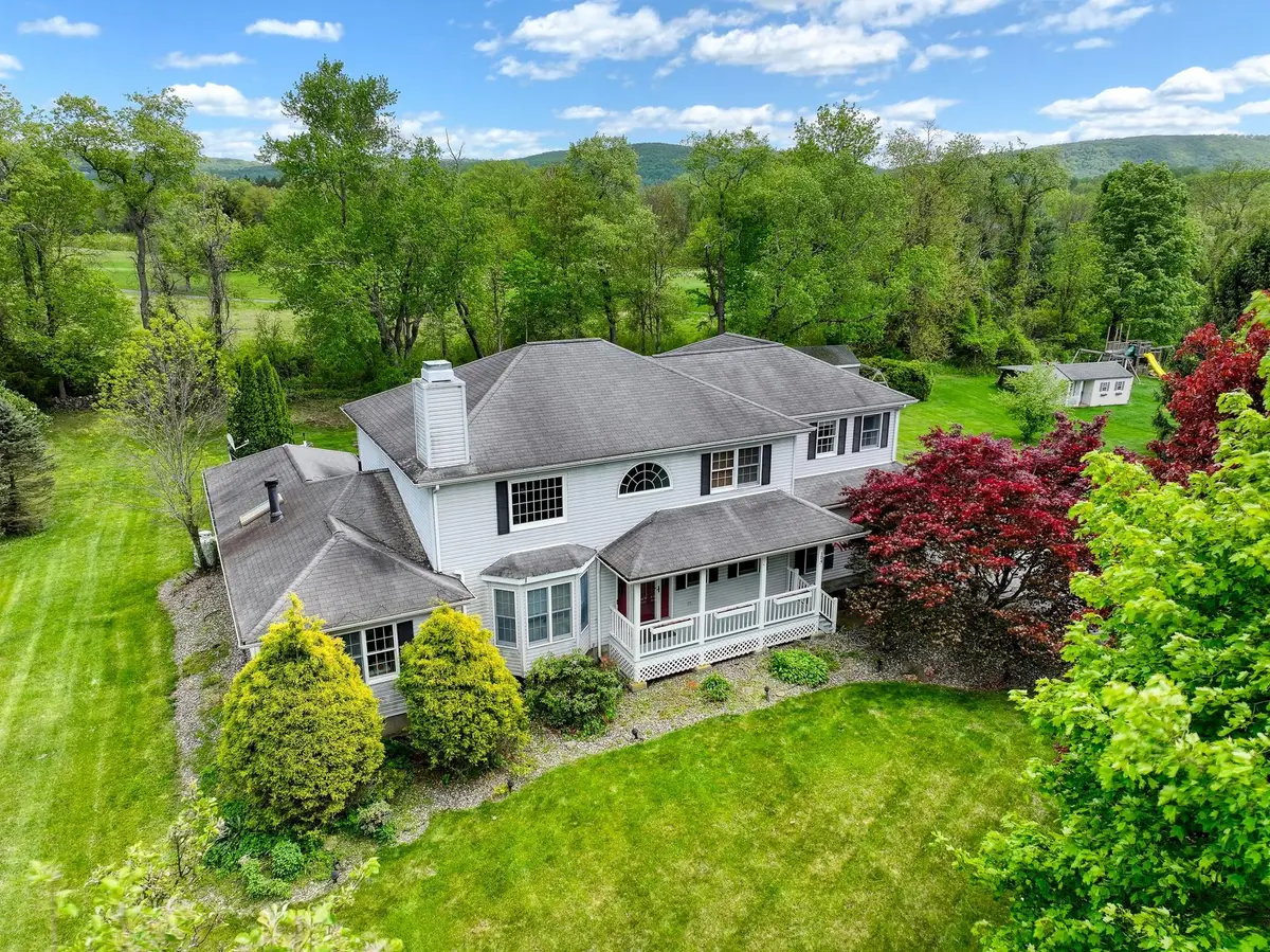 124 Woodcrest Drive, Hopewell Junction, NY 12533 - #1