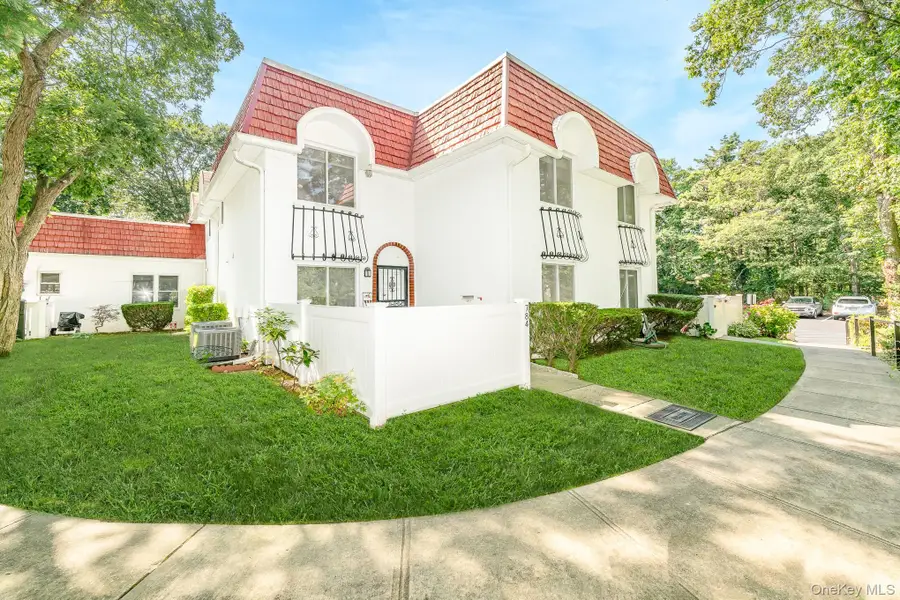 784 Blue Ridge Drive, Medford, NY 11763 - Image #3