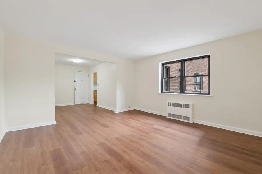 147-10 84 Rd #2 K, Briarwood, NY 11435 - Image #2