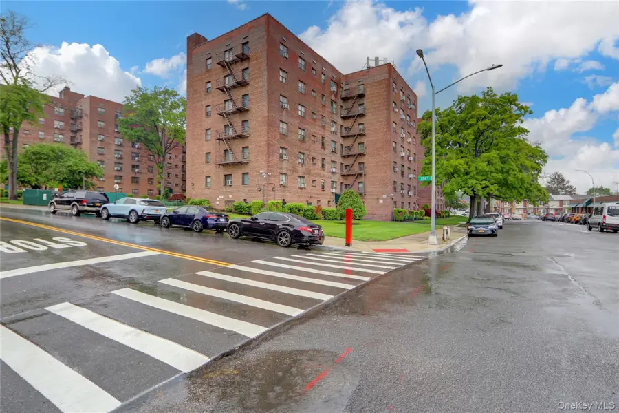 204-15 Foothill Avenue #B53, Hollis, NY 11423 - Image #3
