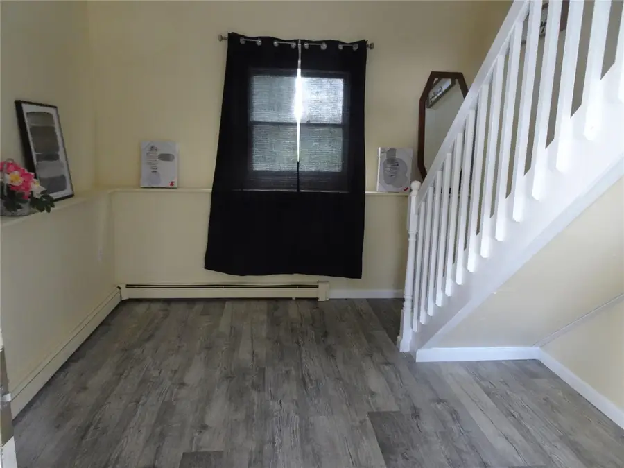 40 Kent Lane, Centereach, NY 11720 - Image #3