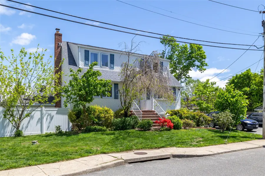 1 Varney Avenue, Huntington Station, NY 11746 - Image #2