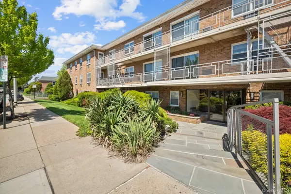 90 S Park Avenue #C7, Rockville Centre, NY 11570