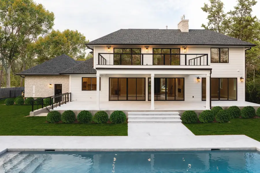 26 Pine Tree Road, Southampton, NY 11968 - Image #2