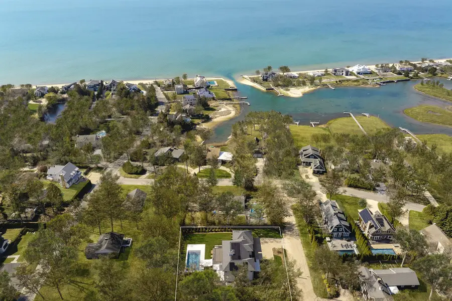 26 Pine Tree Road, Southampton, NY 11968 - Image #3