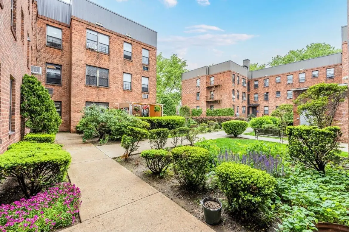 215-43 48 Avenue #3A, Bayside, NY 11364 - Image #1