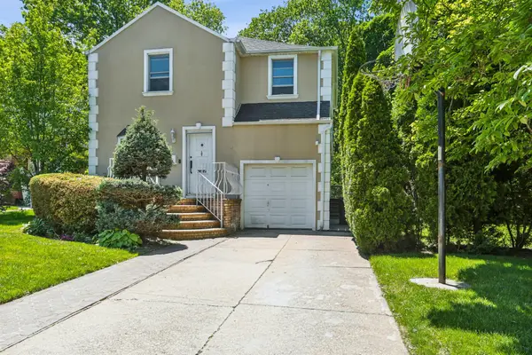 80-36 208th Street, Hollis Hills, NY 11427