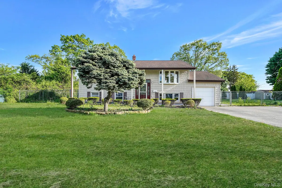 136 Tabor Street, Brentwood, NY 11717 - Image #1