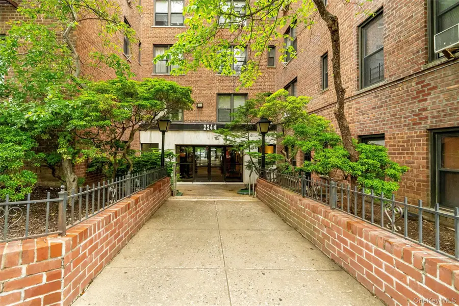 2244 Bronx Park E #1E, Bronx, NY 10467 - Image #2