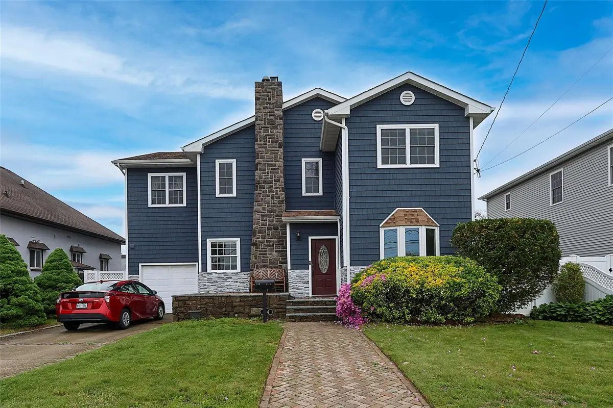 114 Frankel Boulevard, Merrick, NY 11566 - Image #1