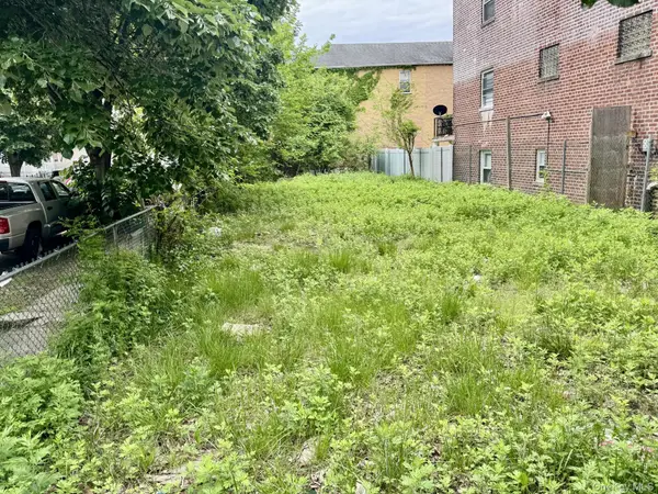 1116 Rhinelander Avenue, Bronx, NY 