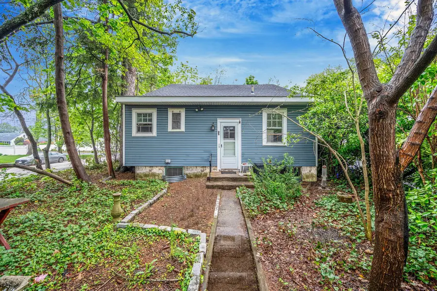 481 Archer Street, Freeport, NY 11520 - Image #3