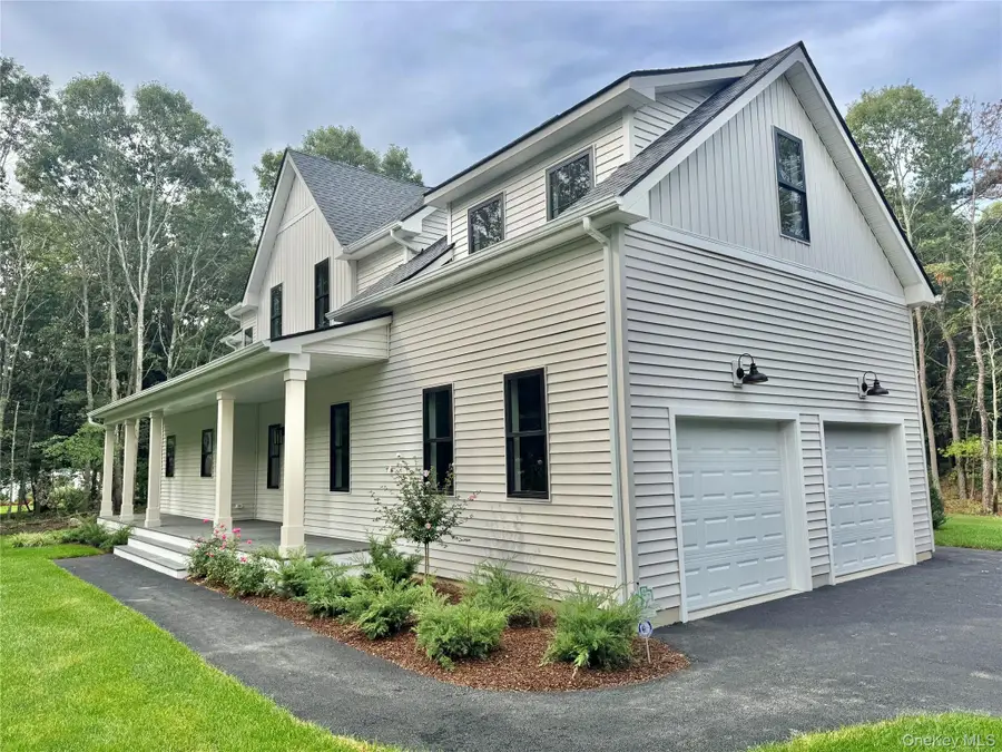 122 Dayton Avenue, Manorville, NY 11949 - Image #2