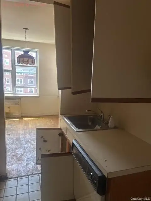 1300 Midland Avenue #C76, Yonkers, NY 10701 - Image #3