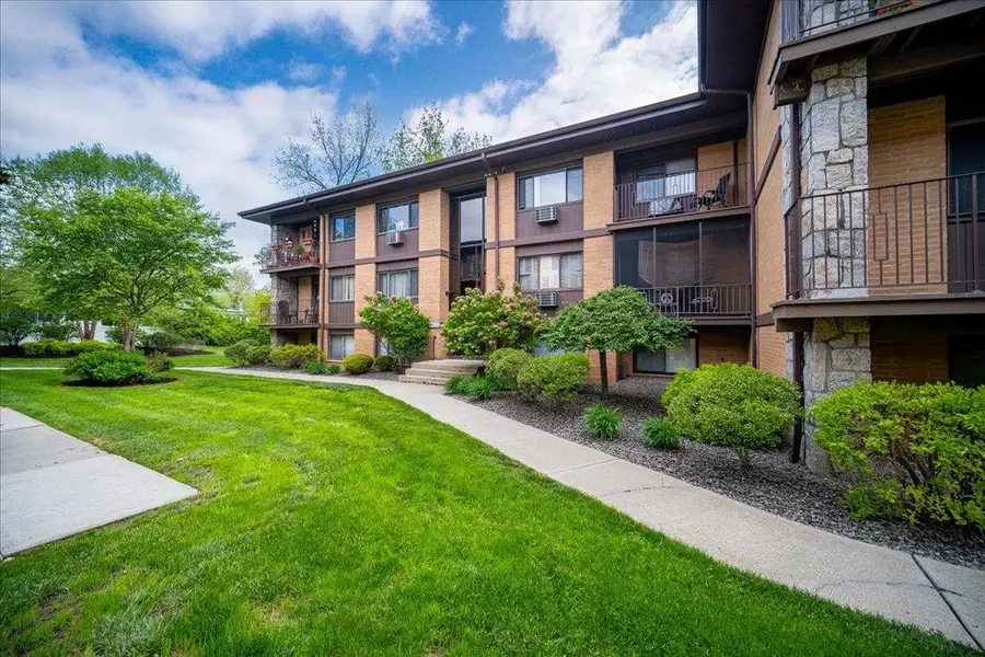 10 Oakwood Terrace #118, New Windsor, NY 12553 - Image #2