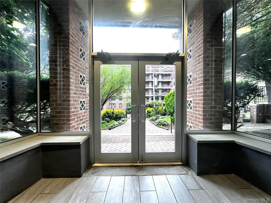 270 N Broadway #2HI, Yonkers, NY 10701 - Image #2