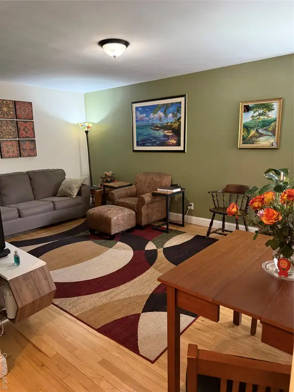 505 E Lincoln Avenue #302, Mount Vernon, NY 10552