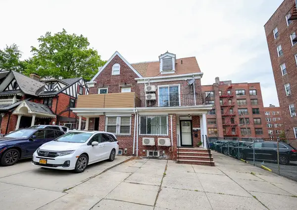 11141 77th Avenue, Forest Hills, NY 11375