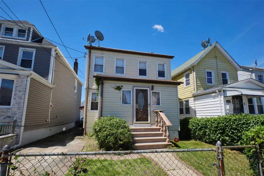 90-62 204th Street, Hollis, NY 11423 - Image #2