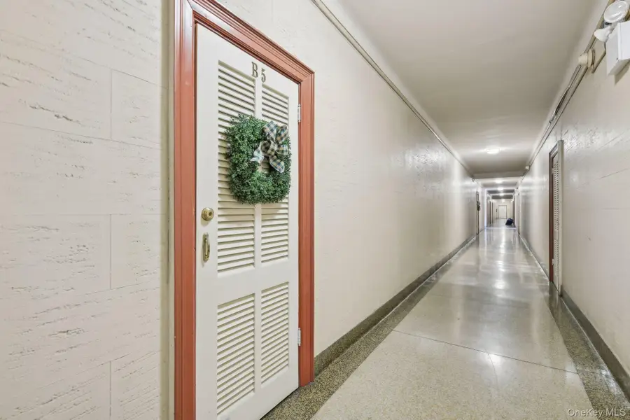 12 Hamilton #B5, Garden City, NY 11530 - Image #2