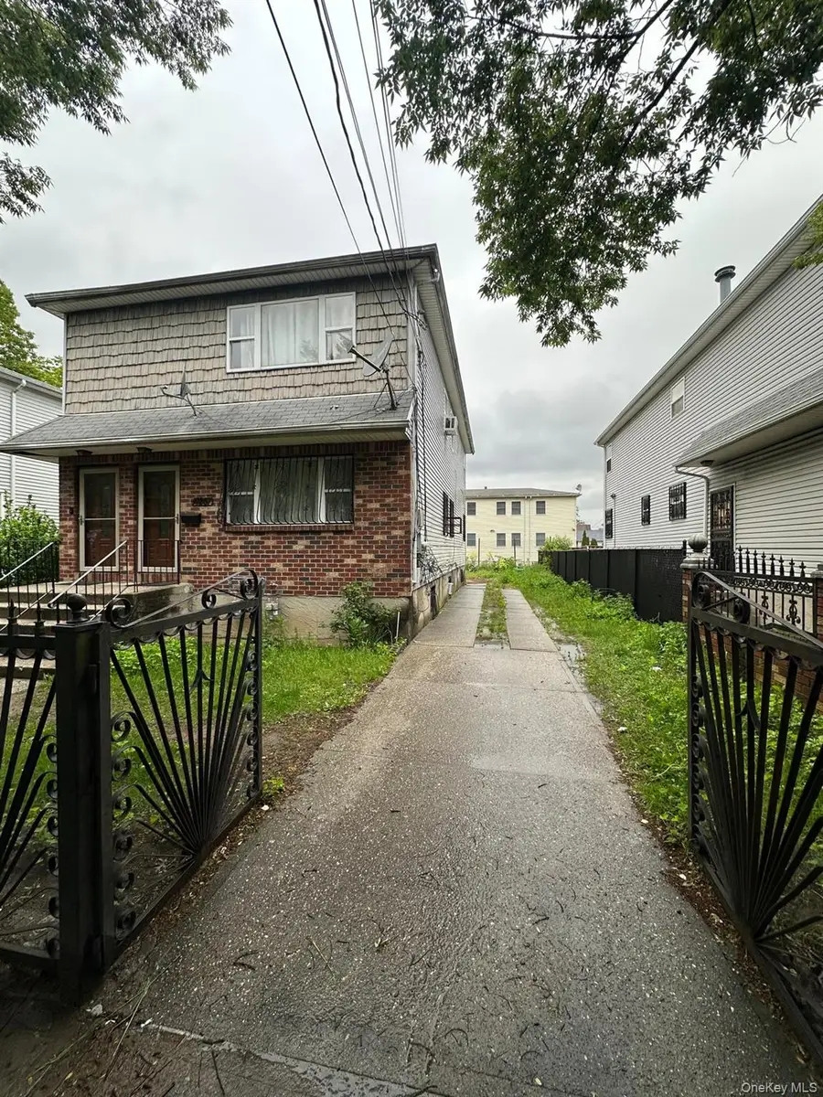 14207 135th Avenue, Jamaica, NY 11436 - Image #2