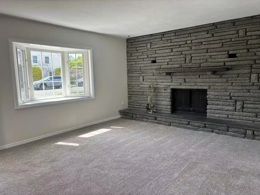 2333 Beech Street, Wantagh, NY 11793 - Image #3