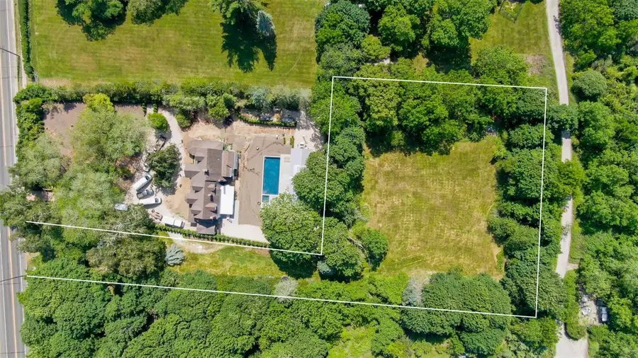 2365 Main Road, Greenport, NY  - Image #2