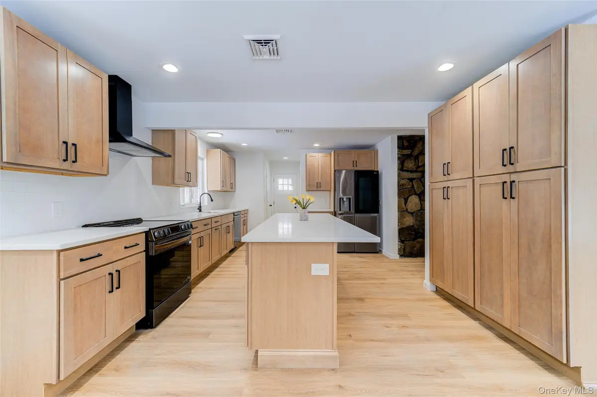 219 St Andrews Road, Walden, NY 12586 - Image #1