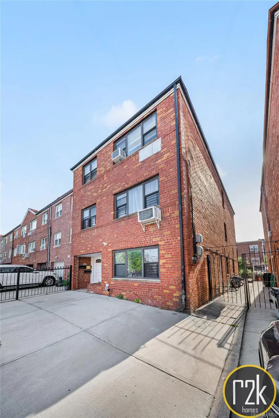 32-24 75 Street, East Elmhurst, NY 11370 - Image #3