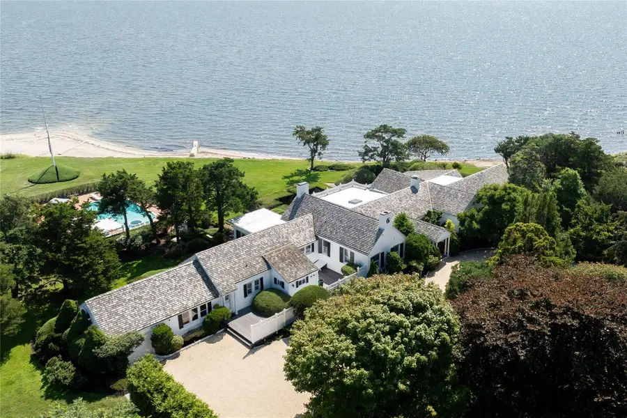 16 Point Road, Bellport, NY 11713 - Image #3