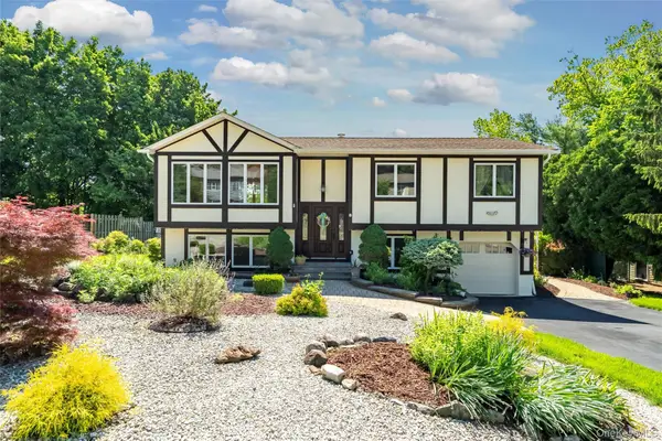 8 Skinner Court, Tomkins Cove, NY 10986