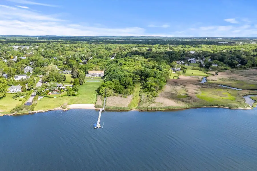 198 South Country Road, Bellport, NY 11713 - Image #2
