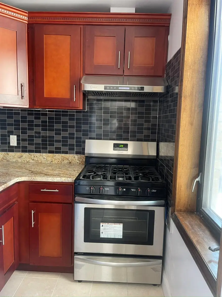 3063 31st Street #702, Astoria, NY 11102 - Image #2