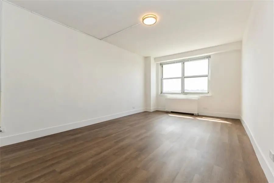 135 Ocean Parkway #10L, Brooklyn, NY 11218 - Image #3
