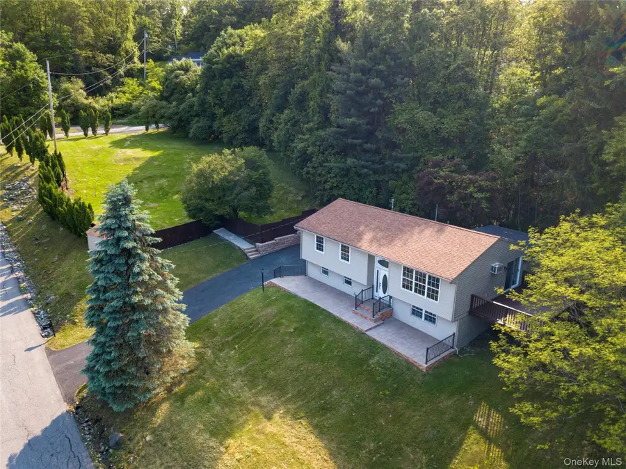 144 Reservoir Road, Marlboro, NY 12542 - Image #2