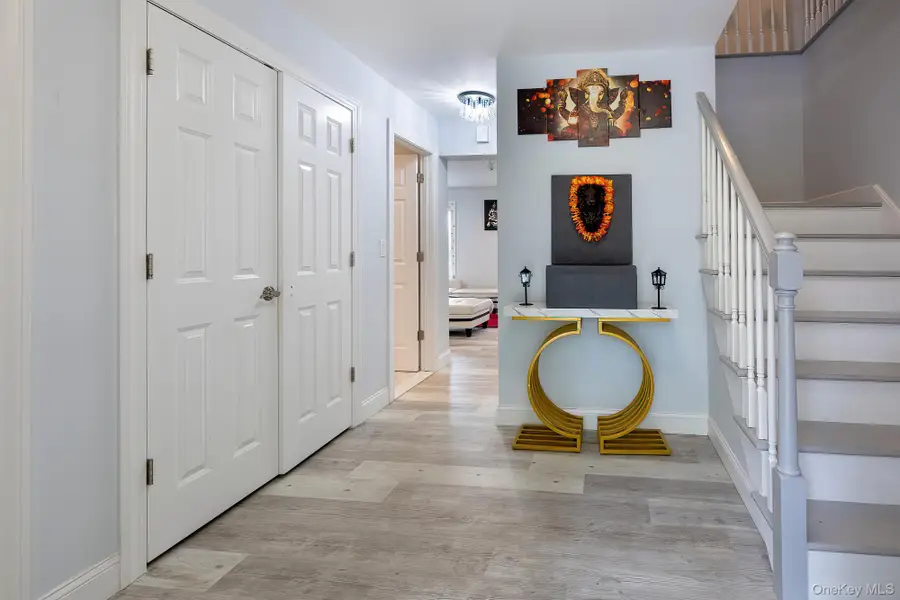 5 Teramar Way, White Plains, NY 10607 - Image #3