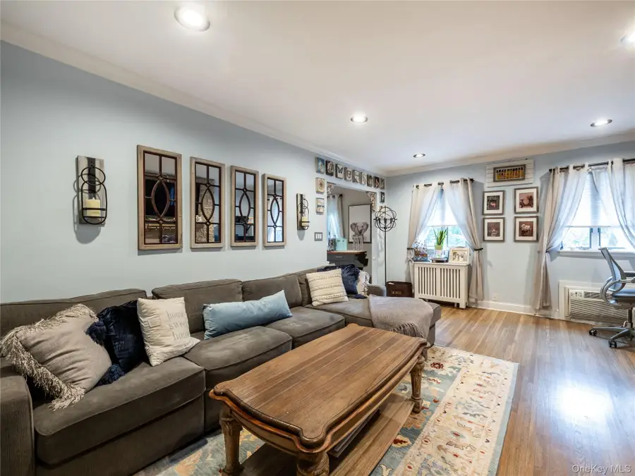 215 Middle Neck Road #15-2A, Great Neck, NY 11021 - Image #3