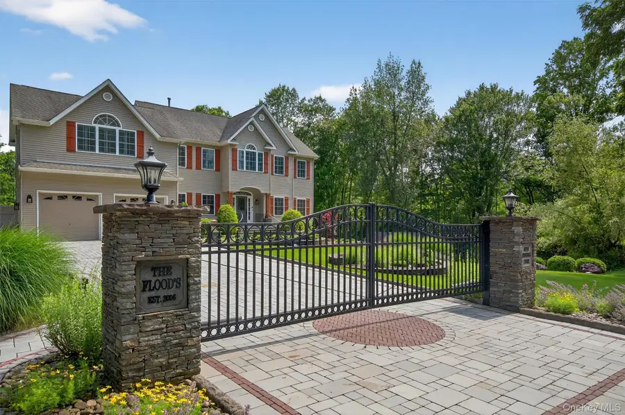 7 Stonewall Court, Warwick, NY 10990 - Image #2