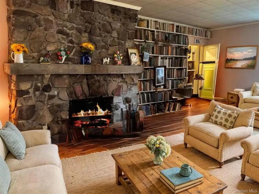 102 Cedar Cliff Road, Monroe, NY 10950 - Image #2