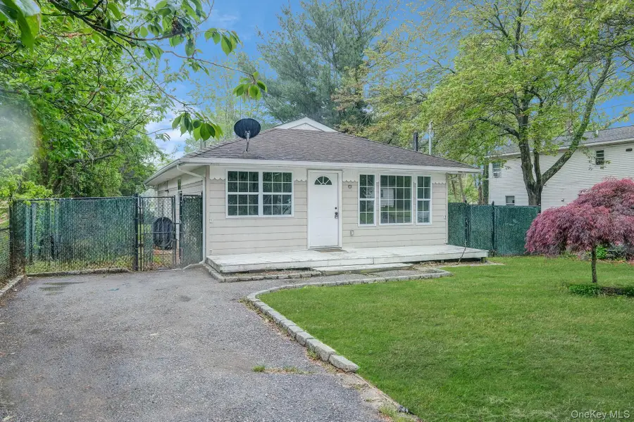 122 Eleanor Avenue, Mastic, NY 11950 - Image #2