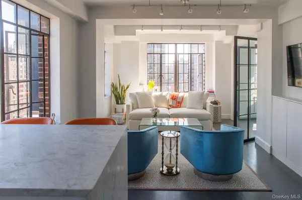 320 E 42nd Street #2218, New York (Manhattan), NY 10017