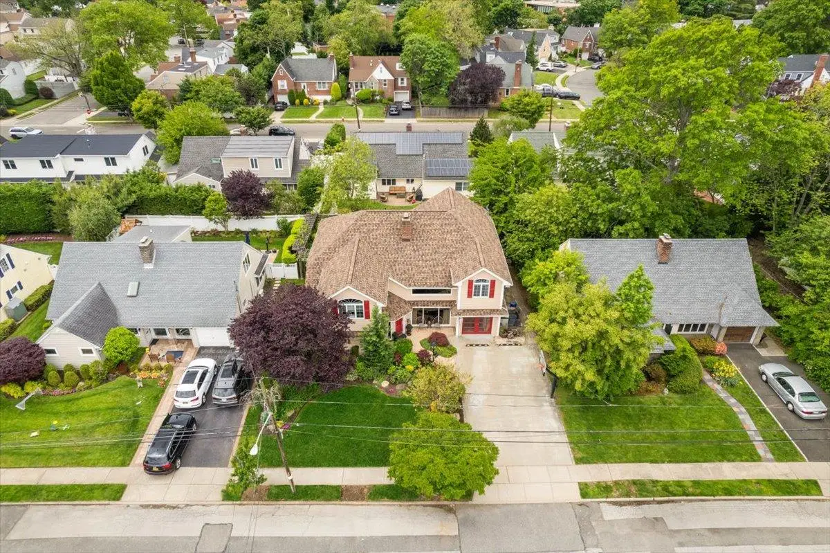 10 Bulaire Road, East Rockaway, NY 11518 - Image #1