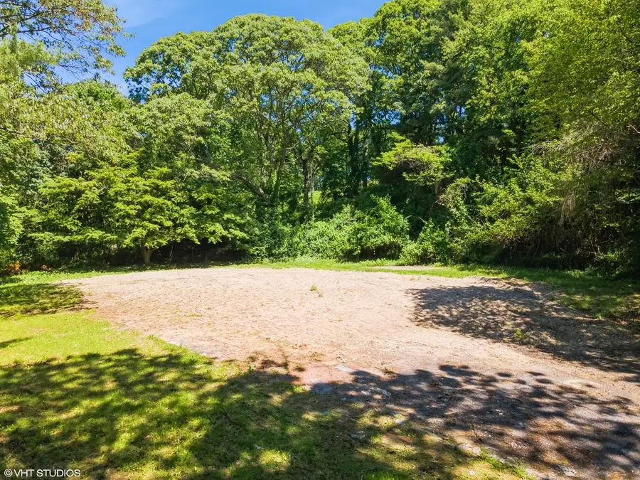 10 High Farms Road, Glen Head, NY 11545 - Image #2