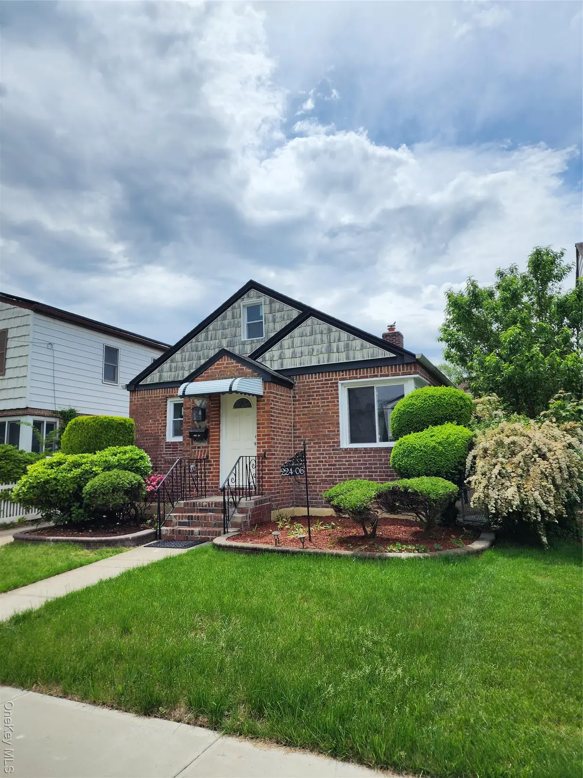 224-06 114 Road, Cambria Heights, NY 11411 - Image #1