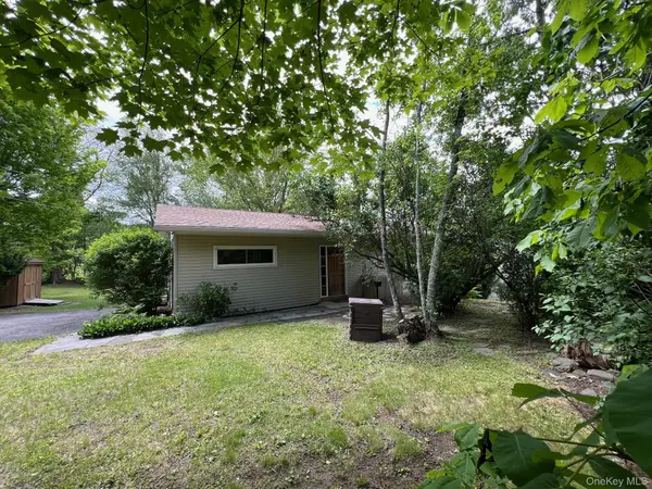 2 Shokan Park Road, Shokan, NY 12481